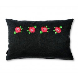 poduszka z ludowym haftem kwiaty róże