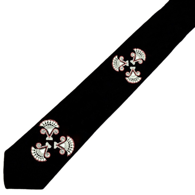 Folkowy krawat z haftem kurpiwskim